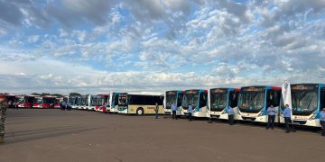 Arranca renovación del transporte metropolitano con fuerte presencia de buses eléctricos