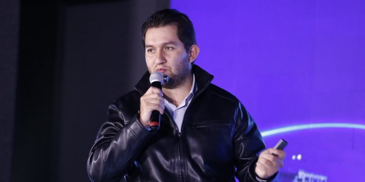 Pedro Acuña asume como intendente interino de Ciudad del Este tras la renuncia de Daniel Pereira Mujica