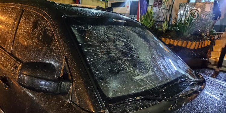 Persecución por supuesta infidelidad termina con choque de vehículos y un detenido frente a comisaría