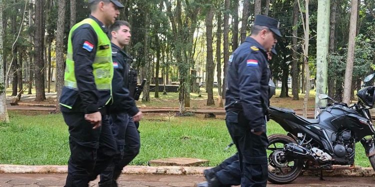 Terminó detenido en su propia comisaría por presunta apropiación de un arma
