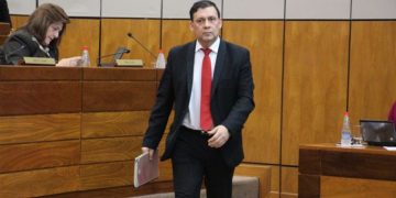Víctor Bogado afirma que Kattya González fue expulsada según sus propios criterios