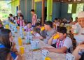 Ramón Sosa: emoción, abrazos y una merienda inolvidable con los niños en una escuela