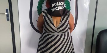 Detienen a mujer con orden de captura por presunta violencia familiar