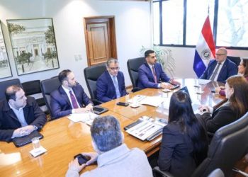ESSAP y MEF proyectan obras de infraestructura hídrica para 2026-2027