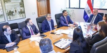 ESSAP y MEF proyectan obras de infraestructura hídrica para 2026-2027
