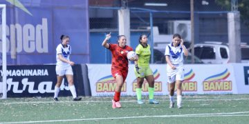 Libertad goleó a Ameliano y se mantiene en la punta