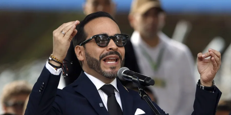 Nuevo presidente de Colombia cerrará 14 embajadas y 15 consulados