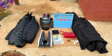 Detienen a dos sospechosos e incautan evidencias en allanamientos por el crimen de un comerciante en Ypané