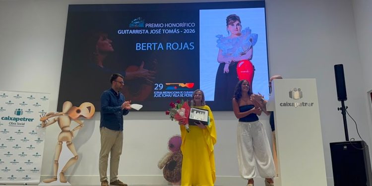 Berta Rojas recibe el Premio Honorífico Guitarrista José Tomás 2026