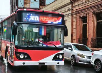 Extienden horarios de buses eléctricos para alentar a la Albirroja este sábado