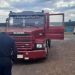 Delincuentes atacan a tiros un camión para asaltarlo; el conductor logró escapar