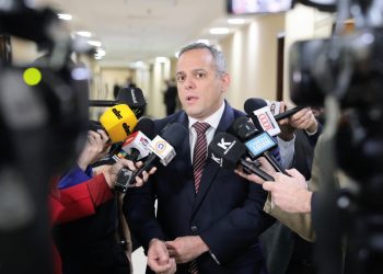 Camilo Benítez defiende su candidatura a un tercer período al frente de la Contraloría y reivindica su gestión