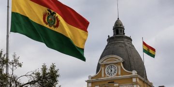 Bolivia: pérdidas por más de USD 500 millones golpean a 15 empresas estatales