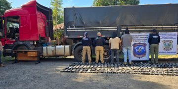 Policía presume que cargamento de 452 kilos de cocaína iba a abastecer el mercado paraguayo