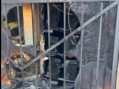 Incendio afecta vivienda donde funcionaban 11 máquinas para minería de bitcoin en Presidente Franco