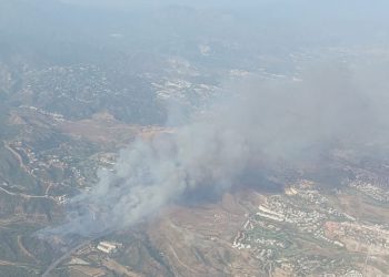 España: al menos 12 muertos y más de 50 heridos por incendio forestal