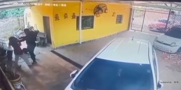 Hombre atacó a su esposa con cuchillo e hirió a su hija en San Lorenzo