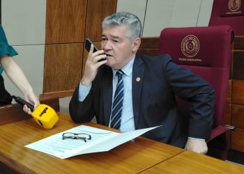 Diputado analiza retirar su candidatura a contralor ante eventual terna «digitada»