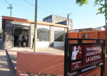 Ex ujieres condenados por la mafia de los pagarés deberán cumplir reglas para evitar la prisión
