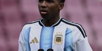 Dicen que es un crac: «Kiki» Ramos, del orfanato al escudo argentino