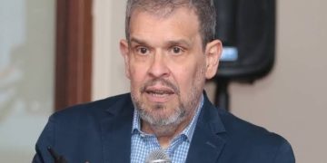 Mayor mezcla de biodiésel elevaría costos en agro y transporte, según economista