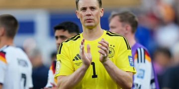 Tras eliminación ante Paraguay, Neuer confirmó su retiro definitivo de Alemania