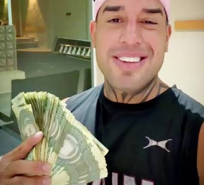 Apartan a policías tras viralización de videos escoltando a influencer en la Expo 2026