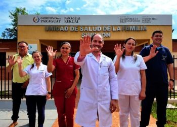 Salud elevó salario de médicos residentes, amplió plazas de formación y sumó nuevas vinculaciones laborales