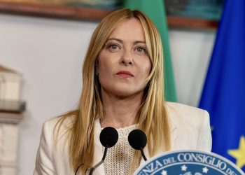 Italia evalúa suspender la libre circulación con España