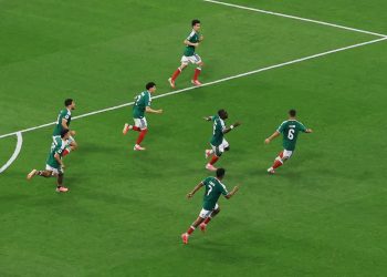 México elimina a Ecuador y avanza a octavos de final