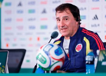 Néstor Lorenzo renueva como técnico de la Selección Colombia