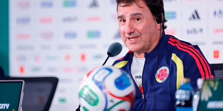 Néstor Lorenzo renueva como técnico de la Selección Colombia