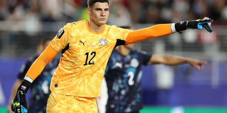 Un club grande de Europa se suma al interés por Orlando Gill