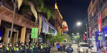 Operativo de seguridad en el microcentro de Asunción deja un detenido, tres aprehendidos y una motocicleta incautada
