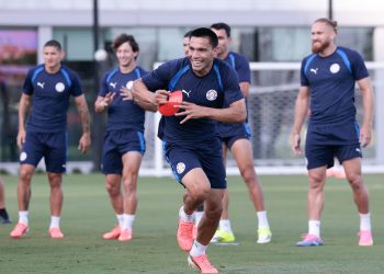 La Albirroja se alista para el desafío ante Francia