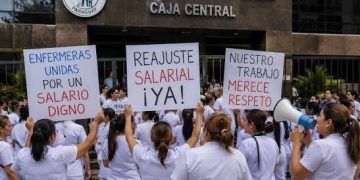 Denuncian renuncia masiva de enfermeros en IPS y reclaman equiparación salarial