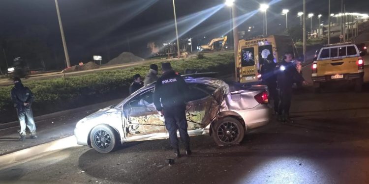Joven fallece tras volcar con su automóvil sobre la ruta PY02 en Ciudad del Este
