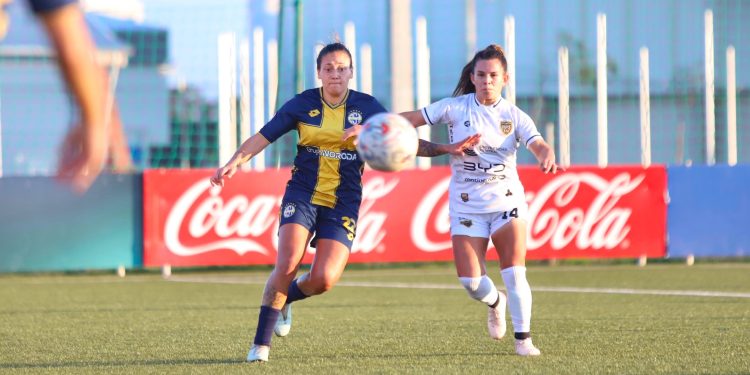 Trinidense y Recoleta FC no se sacaron ventajas