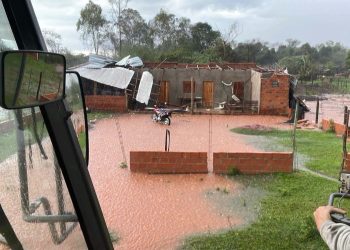 Temporal causa daños materiales en Paso Yobái
