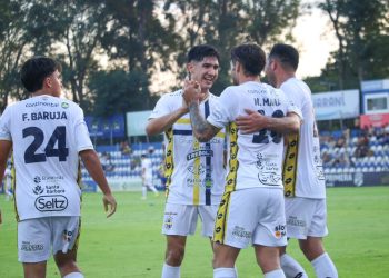 Trinidense golea a Luqueño en Itauguá y sube a la cima del campeonato