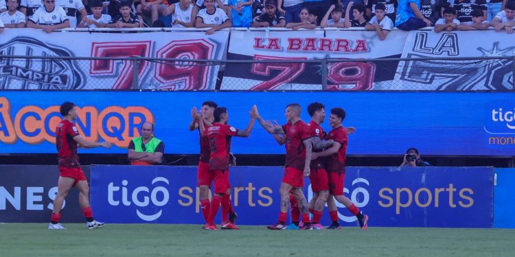 Clausura 2026: Libertad se adueña del Clásico Blanco y Negro ante Olimpia