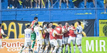 Con remontada incluida, Luqueño vence a Guarani
