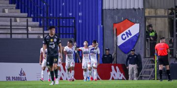 Nacional domina, vence y le propina otro golpe a Olimpia