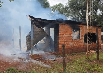 Un menor de diez años fallece tras el incendio de su vivienda en Itapúa