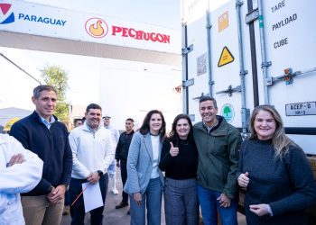 Santiago Peña destaca enorme potencial de Paraguay en el marco del primer envío de carne aviar a Taiwán