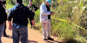 Hallan a mujer brasileña asesinada junto a un panfleto supuestamente de «Los Justicieros de la Frontera»