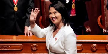 Keiko Fujimori asume la presidencia de Perú entre la influencia de China y EE. UU.