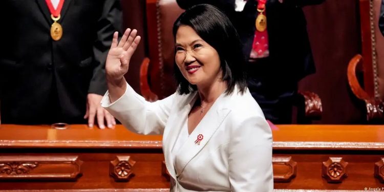 Keiko Fujimori asume la presidencia de Perú entre la influencia de China y EE. UU.