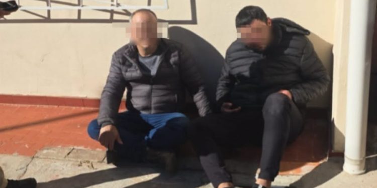 Detienen a dos presuntos asaltantes tras procedimiento en San Lorenzo