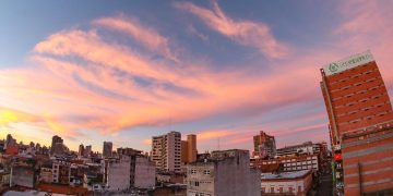 Ambiente caluroso en los próximos días y retorno de lluvias hacia mitad de semana
